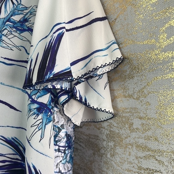 Morena Rosa Blue/White Palm Leaf Print Short Sleeve Blouse Size M - Picture 7 of 17